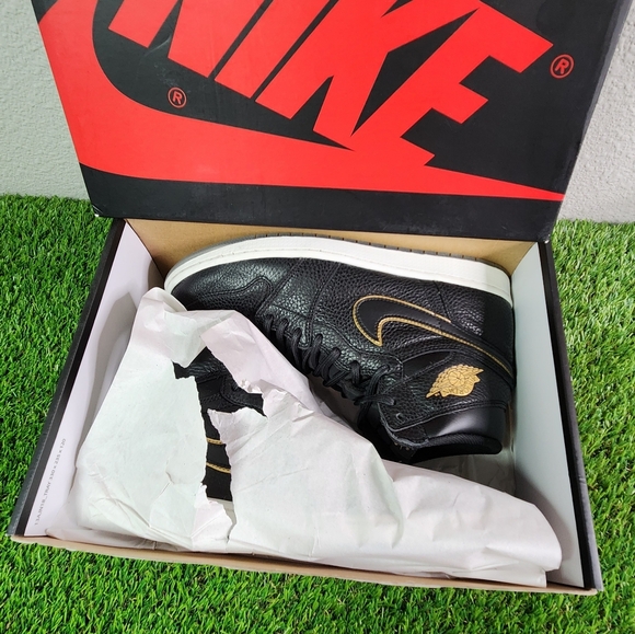 Nike Air Jordan 1 Retro High OG City of Flight Sneakers, Black/Gold, Size 11.5 - Picture 10 of 10